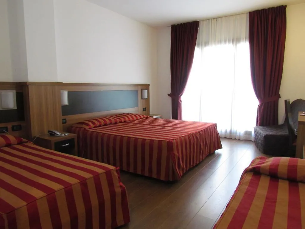 Hotel Leon Bianco Adria